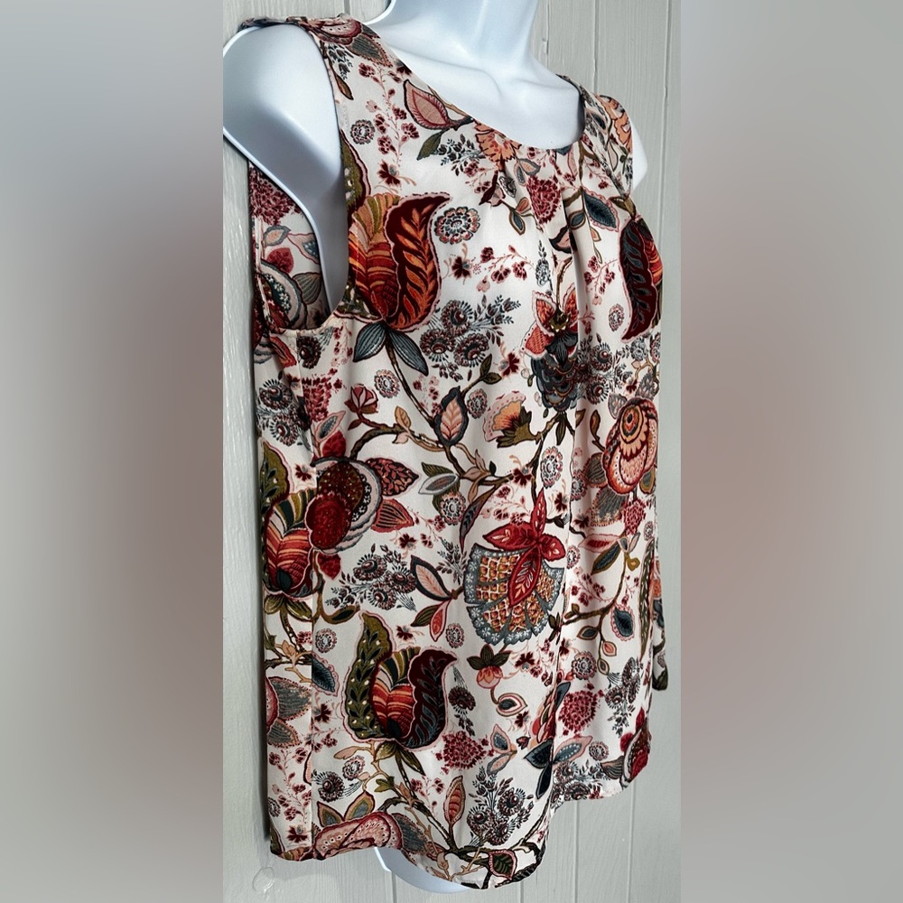 LOFT Floral Patterned Sleeveless Top - Picture 3 of 6